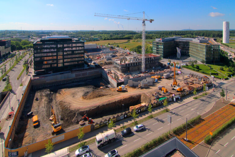 Vignette-suivi-de-chantier-en-temps-réel